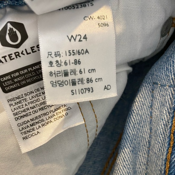 Levis 501 mid thigh shorts - Picture 4 of 5